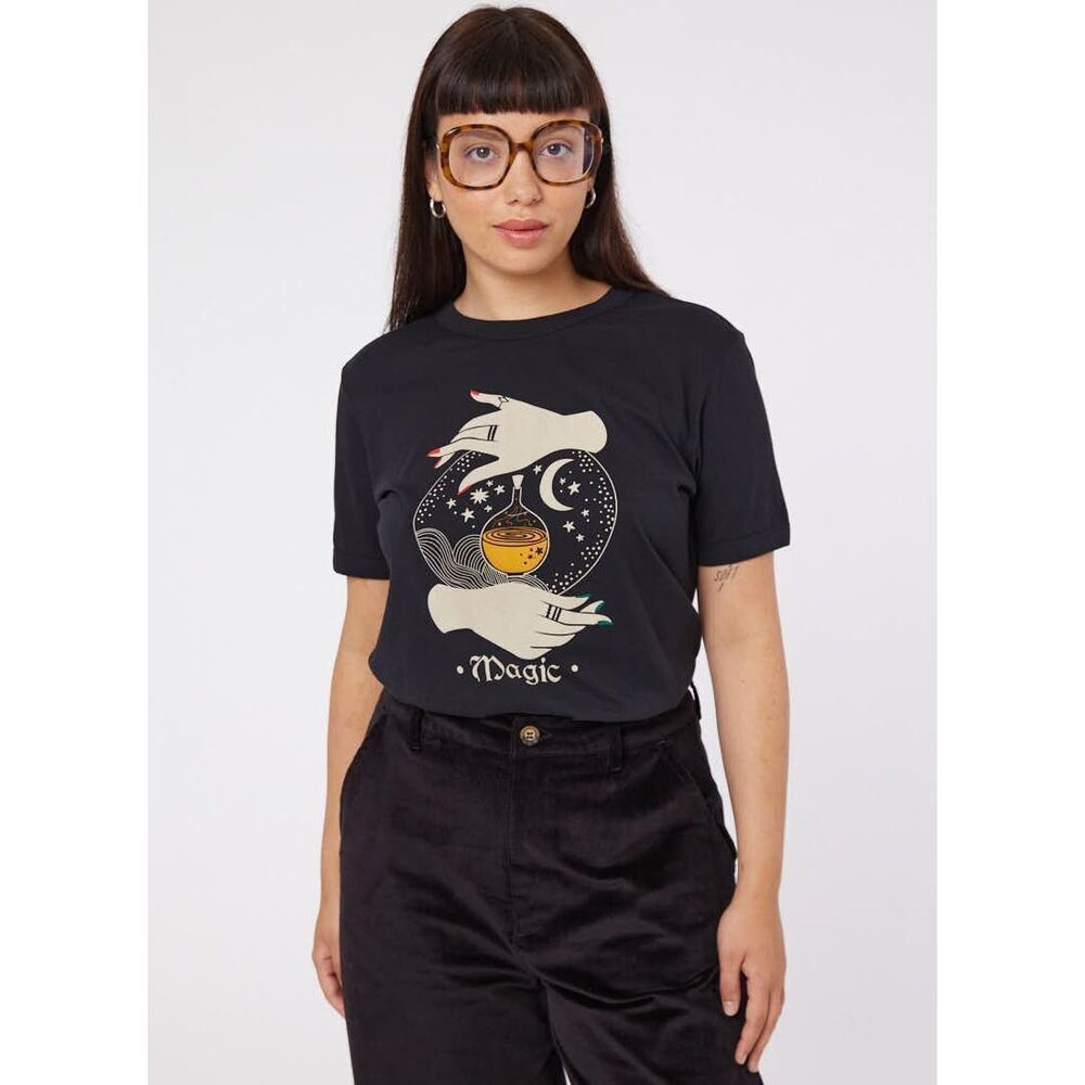 NWT Womens Joanie Winnie Crystal Ball Magic Organic Cotton Graphic Tee Shirt L